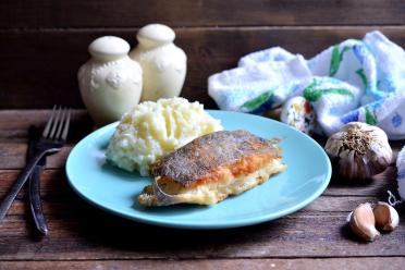 Fish and Fluffy Mashed Potatoes