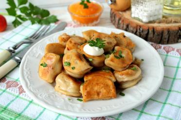 Quick & Tasty Pan-Fried Frozen Dumplings