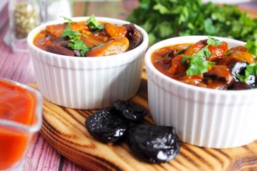 Savory Stewed Meat with Prunes
