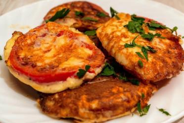 Cheese-Battered Tomato and Herb Appetizer