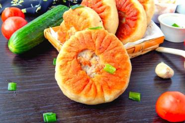Tatar Meat Pies with Potato Filling