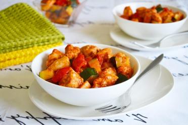 Zesty Chicken with Zucchini and Bell Peppers