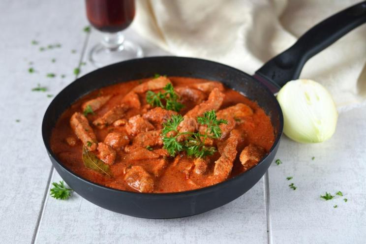 Easy Homemade Tomato Meat Sauce