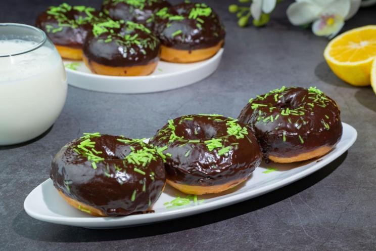 Fluffy Yeast Donuts with Dark Chocolate Glaze