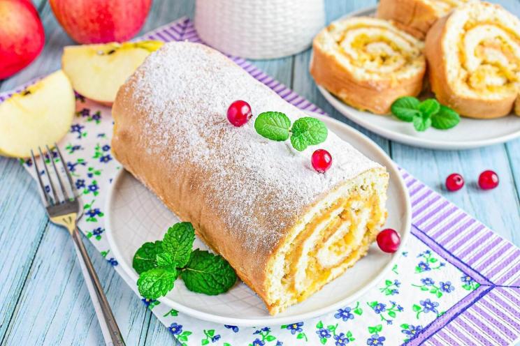 Baked Apple Sponge Roll