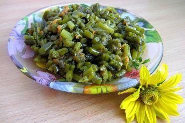Savory Stewed Garlic Shoots