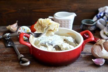 Baked Hake in Sour Cream