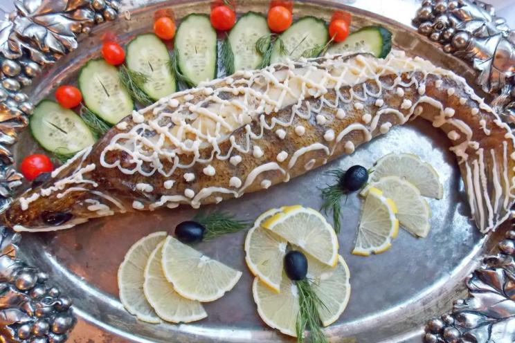 Oven-Baked Stuffed Pike Perch