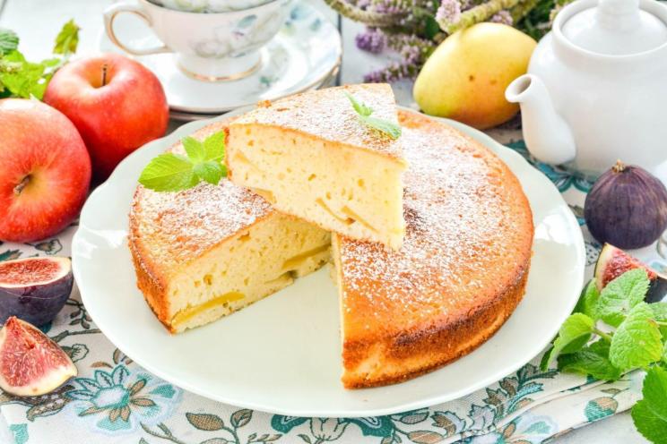 Oven-Baked Apple Semolina Charlotte