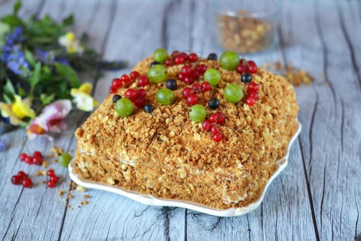 Quick & Easy No-Roll Honey Cake