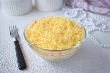 Korean Chicken and Carrot Layered Salad