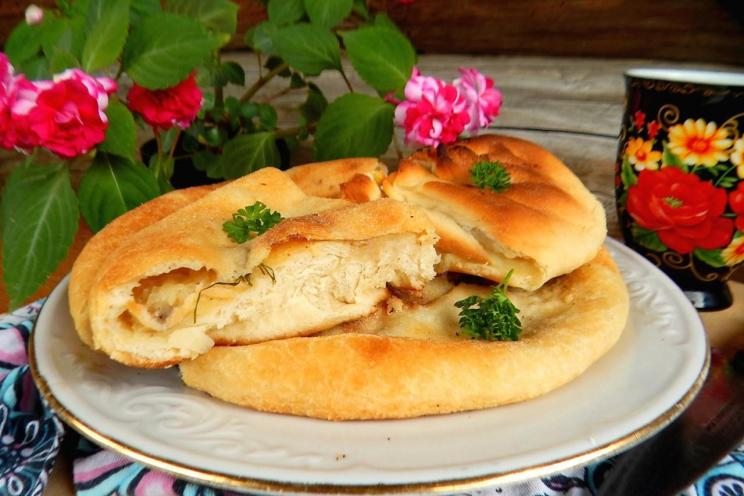 Cheesy Potato Ossetian Pie Cheesy Potato Ossetian Pie