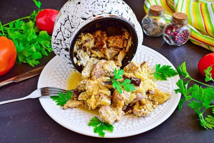 Oven-Baked Pork with Mushrooms and Cheese