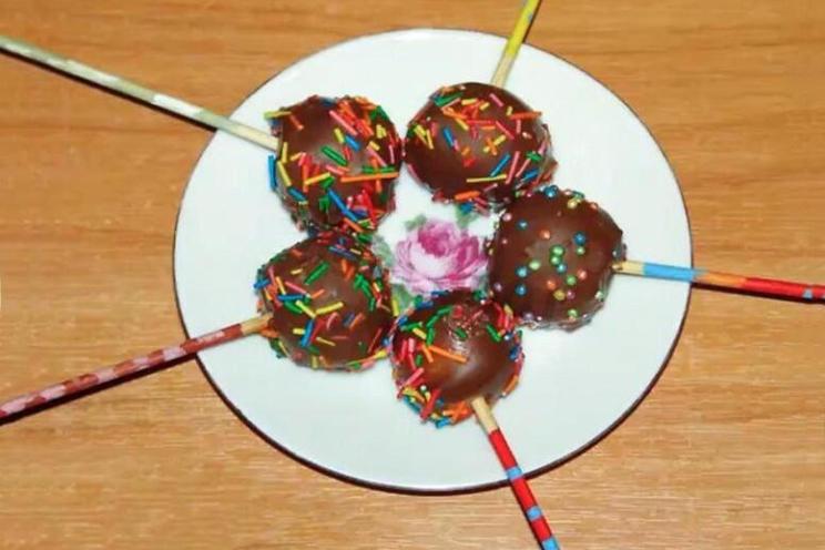 Cookie Cake Pops Made Easy