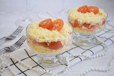 Cheese, Egg, and Shrimp Bowl Salad