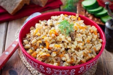 Slow Cooker Barley Stew