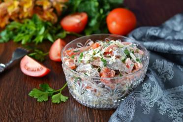 Hearty Beef and Tomato Gusarsky Salad