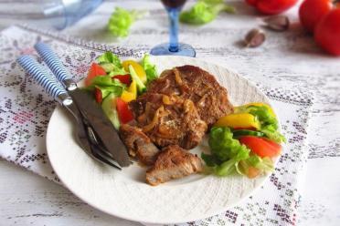 Oven-Baked Pork in Red Wine Marinade