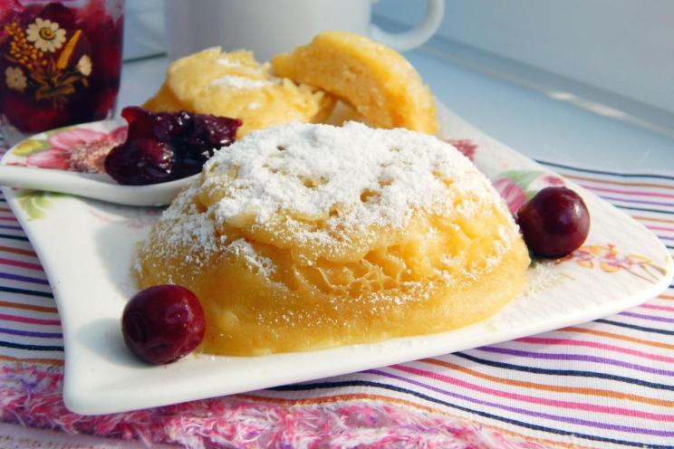 Quick & Easy Microwave Cupcake (No Cocoa)