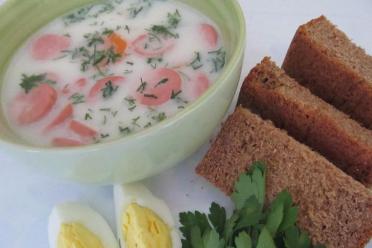 Cheesy Sausage and Potato Soup