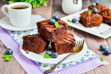 Classic Cocoa Brownies Made Easy