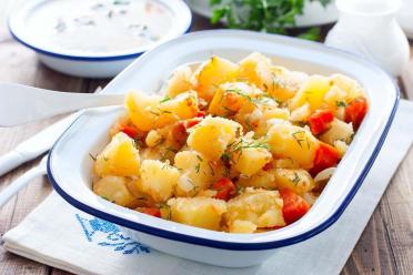 Oven-Baked Sleeve Potatoes with Fresh Herbs and Garlic
