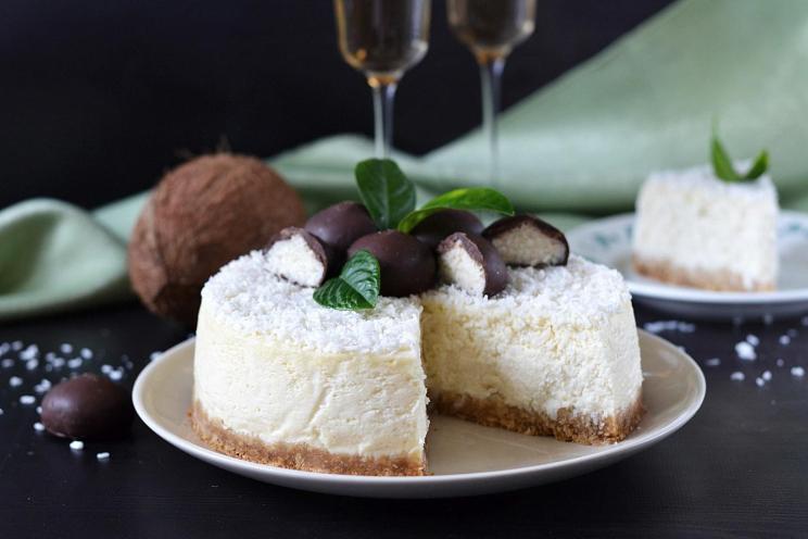Elegant Coconut Cheesecake Bliss
