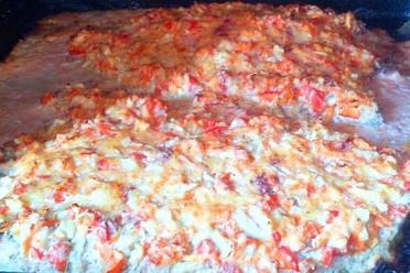 Oven-Baked Pike with Sour Cream and Vegetables