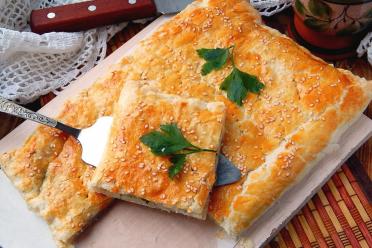 Hearty Minced Meat and Potato Puff Pastry Pie