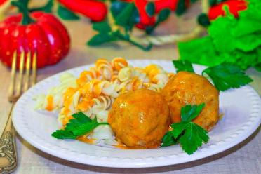 Classic Kindergarten Meatballs with Gravy