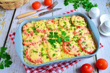 Oven-Baked Rice and Minced Meat Casserole