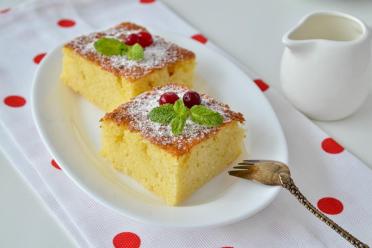 Classic Flourless Milk Mannik Pie
