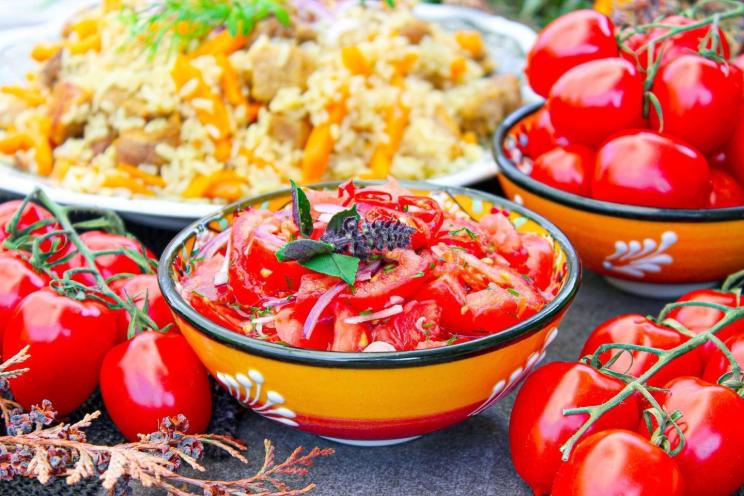 Quick & Easy Tomato-Onion Salad