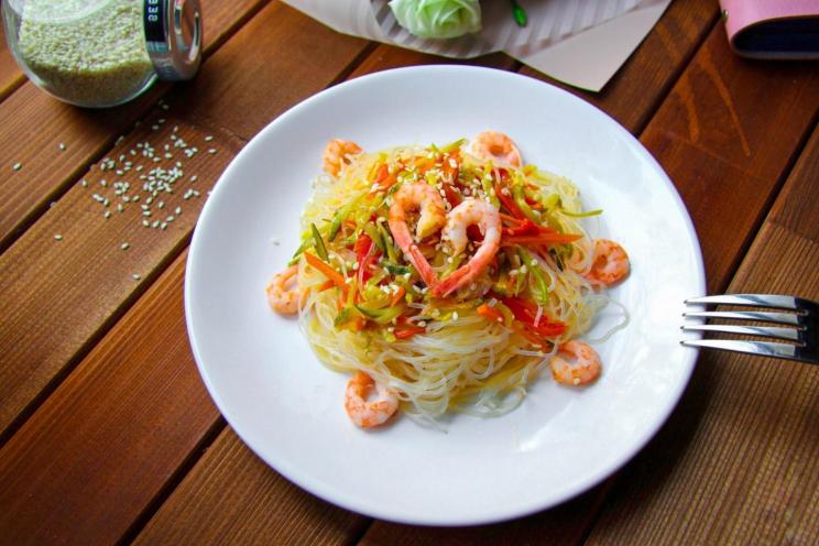 Shrimp and Veggie Funchoza Delight