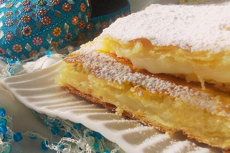 Egyptian-Style Creamy Layered Pie Egyptian-Style Creamy Layered Pie