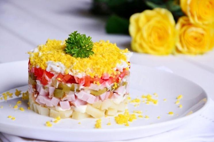 Hearty Bell Pepper and Ham Salad