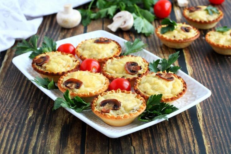 Oven-Baked Mushroom Julienne Tartlets