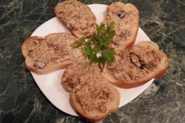 Smoked Mackerel & Walnut Spread