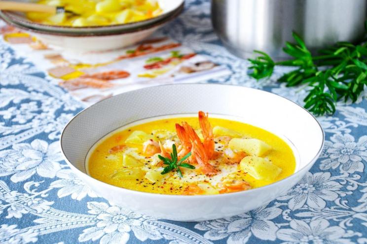 Creamy Shrimp and Cheese Soup