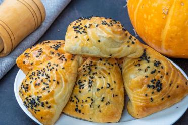 Uzbek Lamb Samsa with Puff Pastry