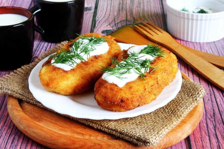 Chicken-Stuffed Potato Patties