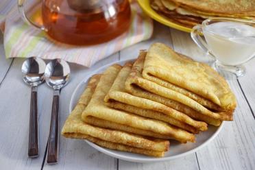 Perfectly Tender Thin Soda Pancakes