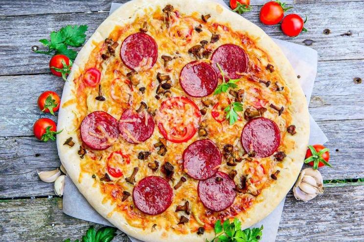 Quick and Fluffy No-Yeast Milk Pizza