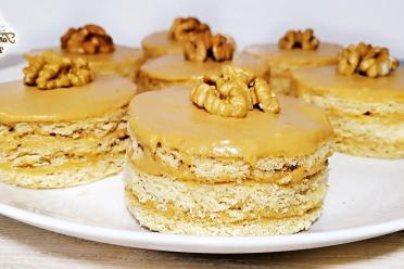 Honey Cake Bites
