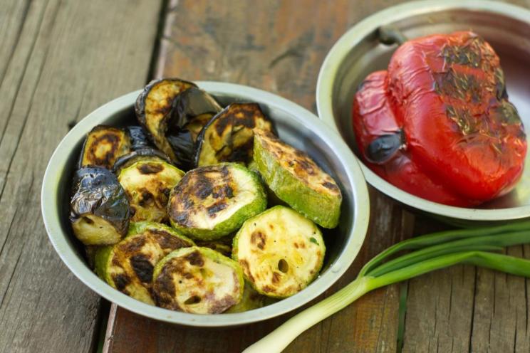 Grilled Charcoal Veggies for Picnics