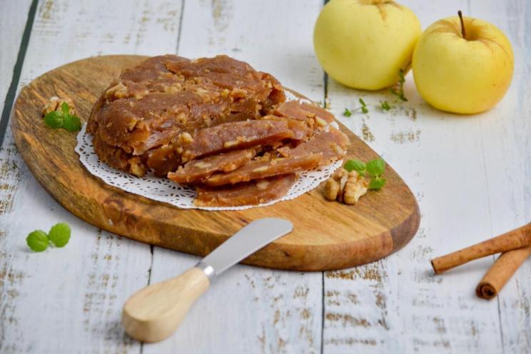 Festive Lithuanian Apple Cheese Recipe