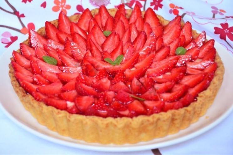 Strawberry Custard Shortcake Delight Strawberry Custard Shortcake Delight