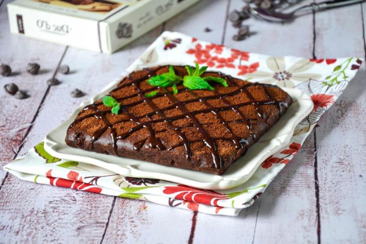 Rich & Tender Chocolate Brownie Cake