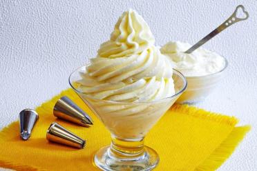 Thick and Versatile Cheese Cake Cream