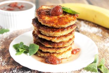 Healthy Banana Oat Pancakes
